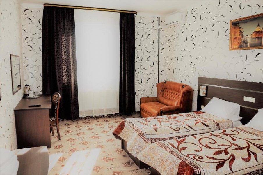 ресторан венеция симферополь улица кечкеметская 169. венеция симферополь кечкеметская улица 169.